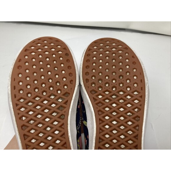 VANS Spongebob “Alohabob” Comfy Cush Authentic Men’s Size 6 / Women 7.5 Skate - Picture 11 of 11